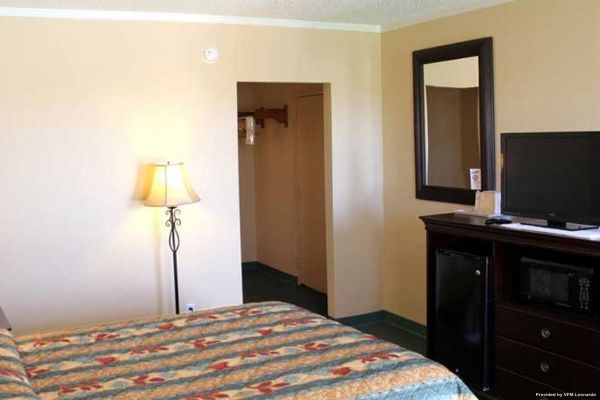 GRAND MOTOR INN DEMING RESTAURANT (Deming)
